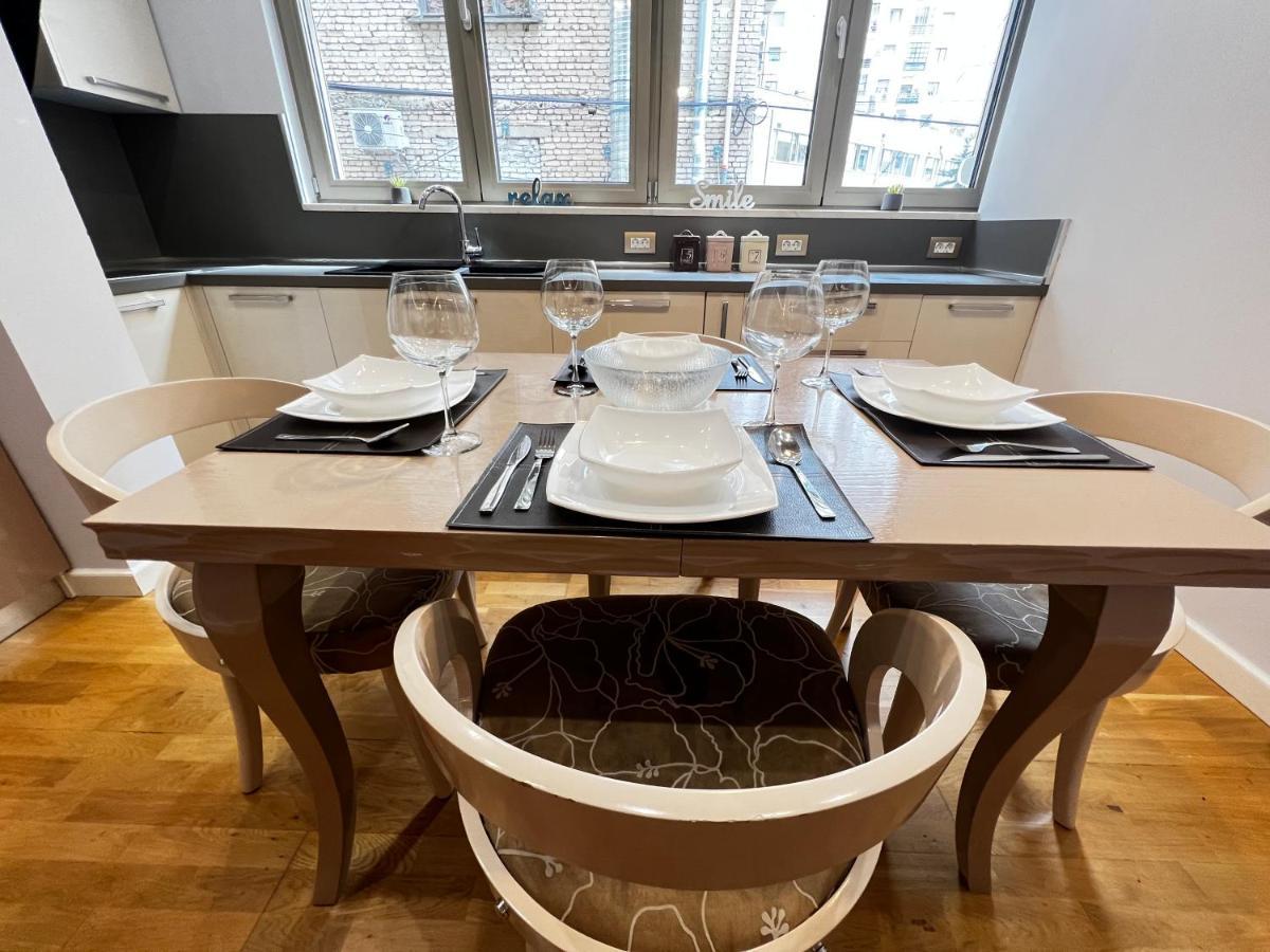 Tirana Center Apartment ภายนอก รูปภาพ