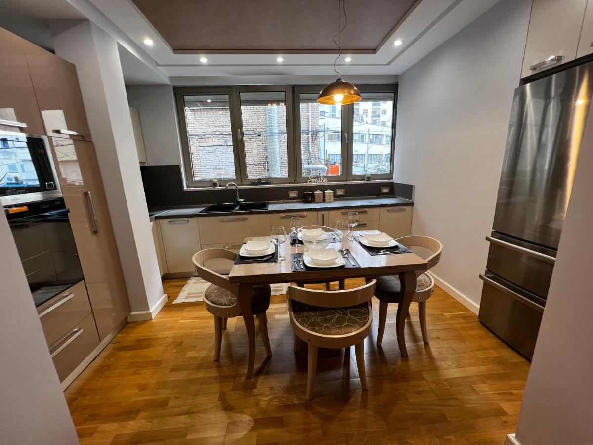 Tirana Center Apartment ภายนอก รูปภาพ