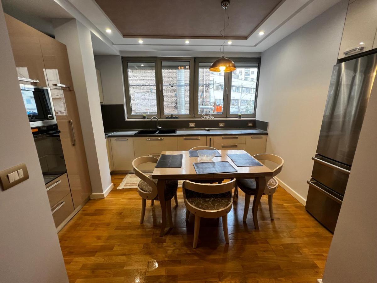 Tirana Center Apartment ภายนอก รูปภาพ